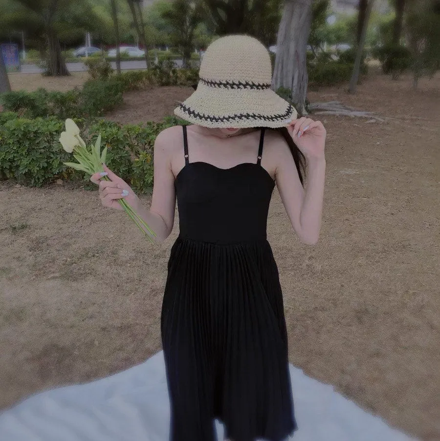 Oversized Summer Straw Hat with Bow Tie